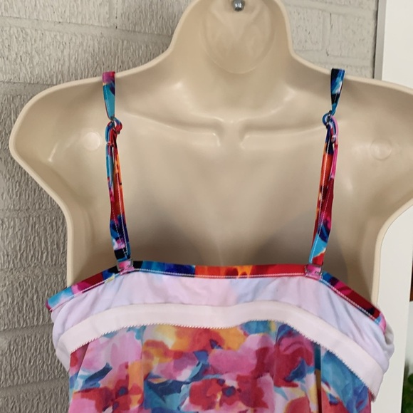 St John's Bay Women's 16 Swim Tankini Bright Floral Fuchsia Turquoise Floral GUC - Picture 7 of 9